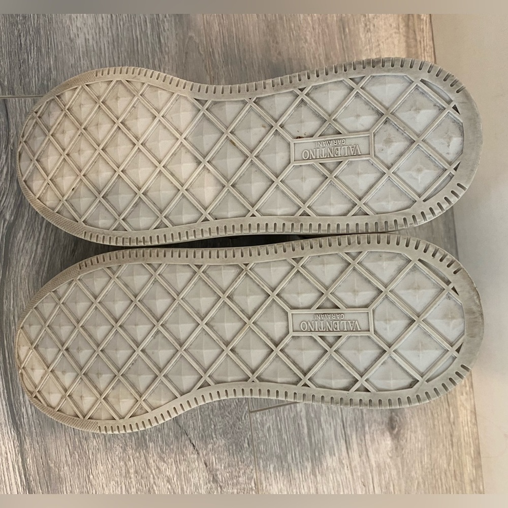 Valentino Garavani White Leather One Stud High Top Sneakers, Sz 37 1/2 - Picture 7 of 7